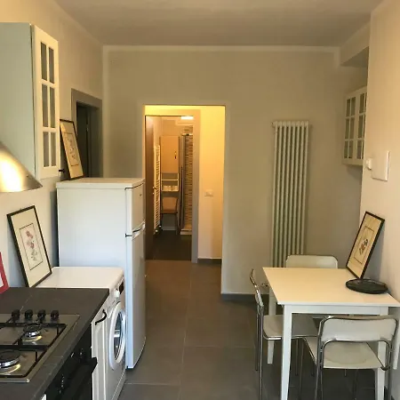 Apartment Alloggio Ideale Per 5 Terre E Per Via Francigena